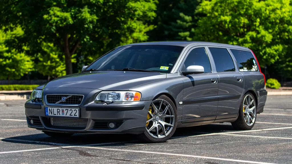 Характеристики за поколіннями Volvo V70
