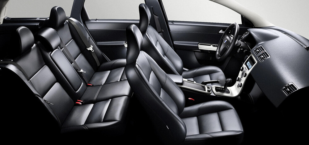 Дизайн і комфорт Volvo V50