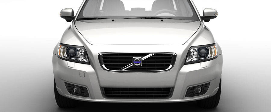 Комплектації та оснащення Volvo V50
