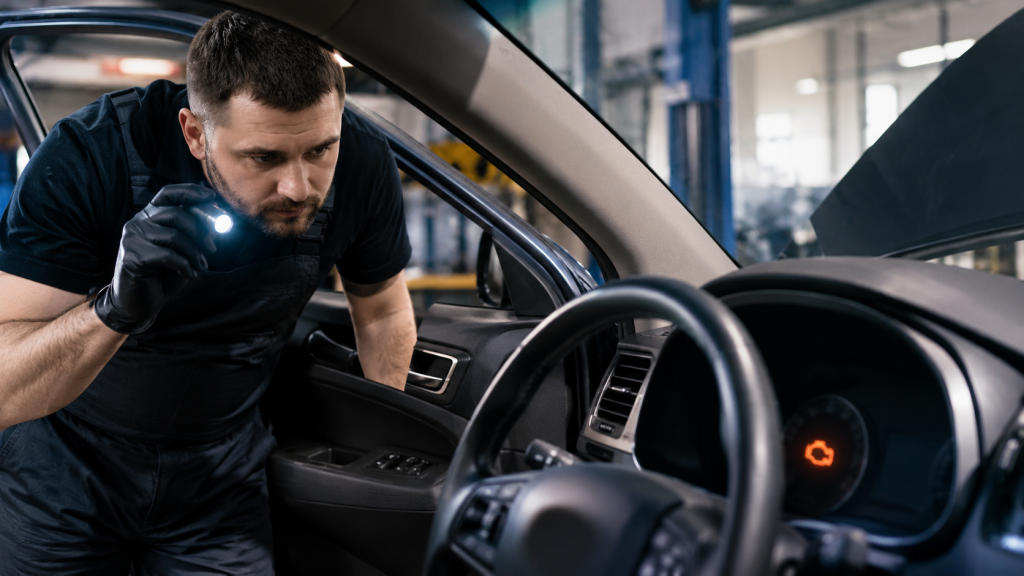 Помилка Check Engine — топ-10 причин і як скинути без сканера